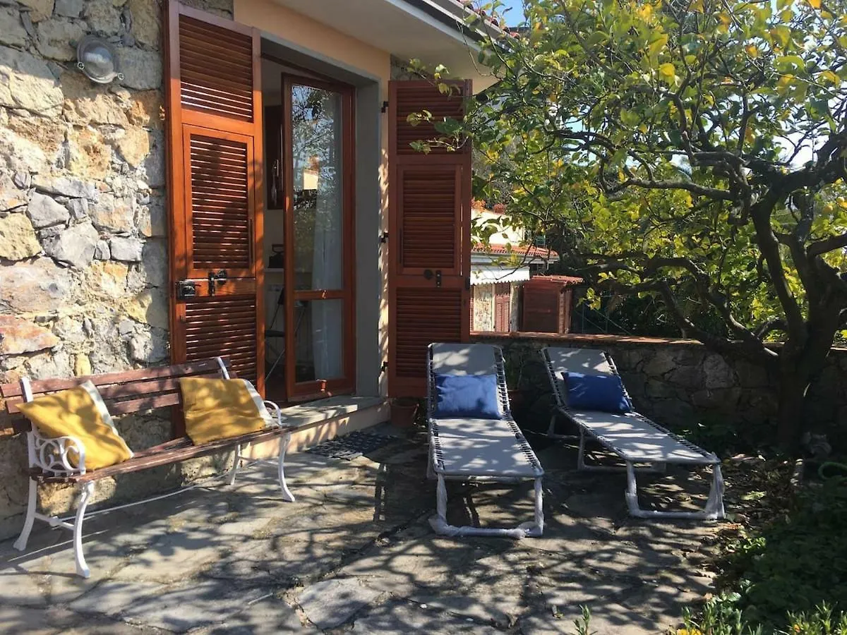 La Casetta Delle Rose Apartment Tellaro